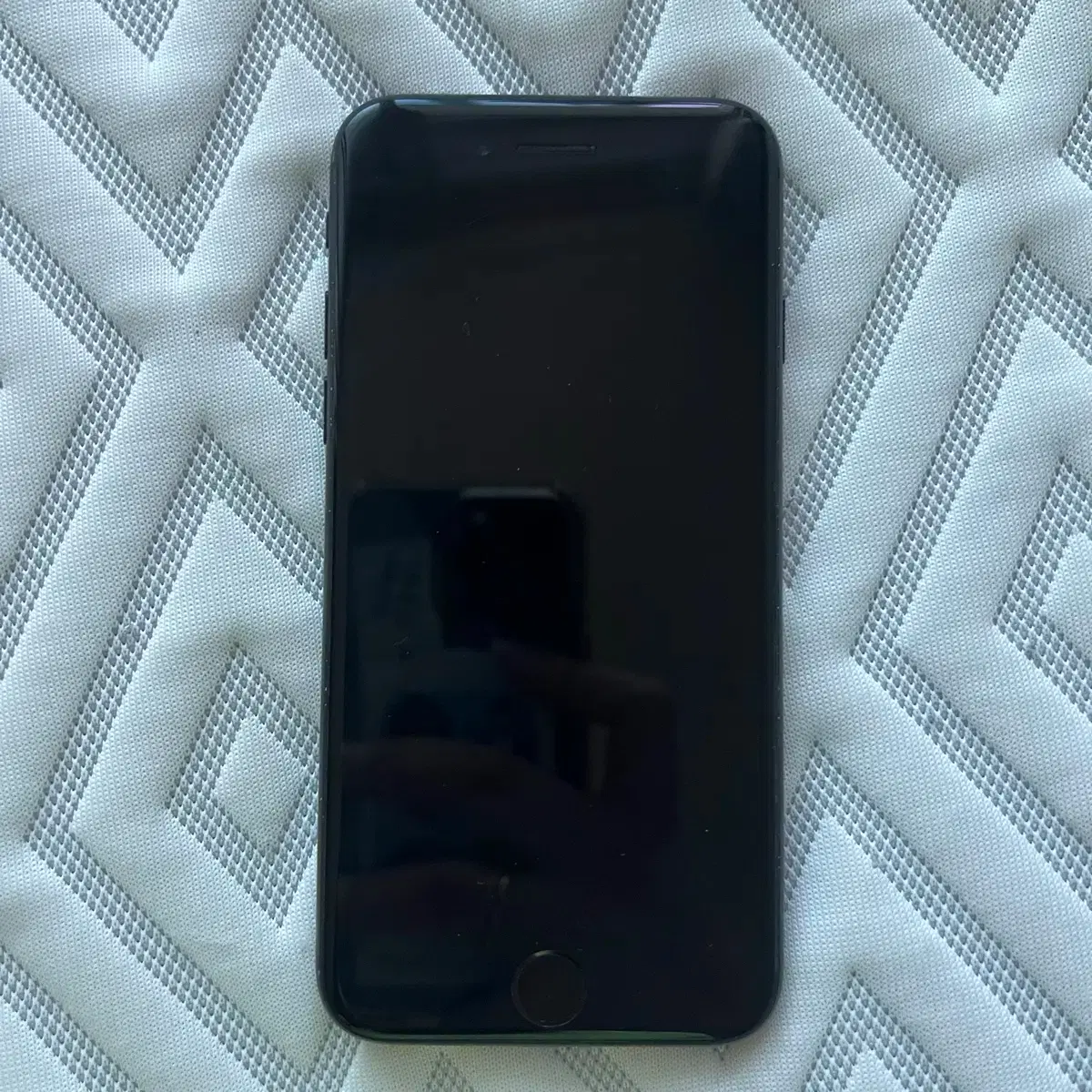 iPhone 7 ブラック 32GB ジャンク品 [SoftBank版] Apple iPhone 7